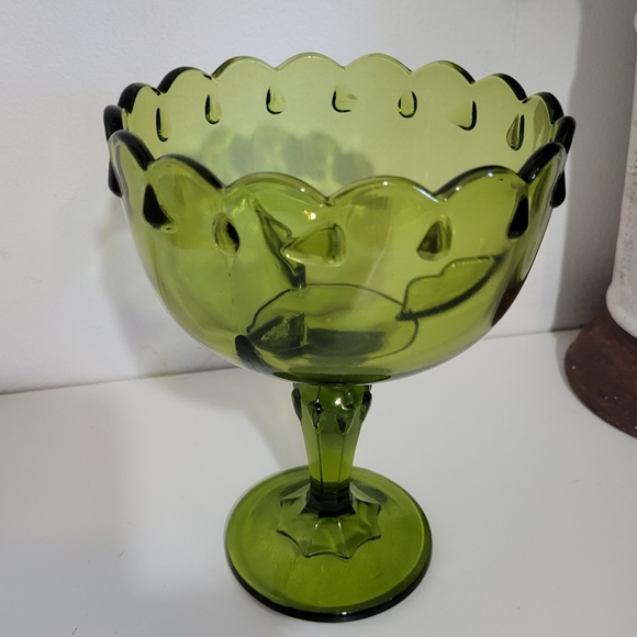 Vintage Indiana Glass Avocado Green Pedestal Compote Dish Bowl - Picture 2 of 6